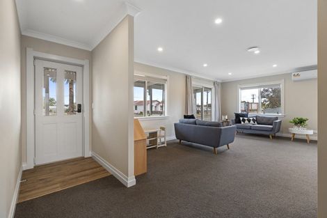 Photo of property in 66 Bridge Street, Bulls, 4818