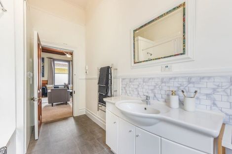 Photo of property in 9 Waimea Road, Nelson South, Nelson, 7010