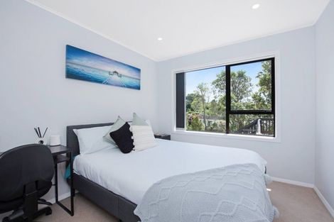 Photo of property in 21 Trebann Street, Paparangi, Wellington, 6037