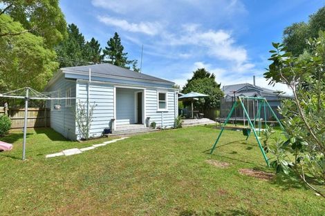 Photo of property in 114 Awaroa Road, Helensville, 0800