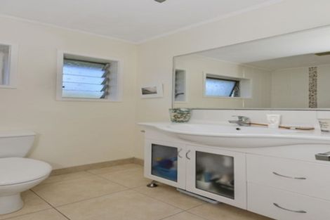 Photo of property in 2/168 Stredwick Drive, Torbay, Auckland, 0630