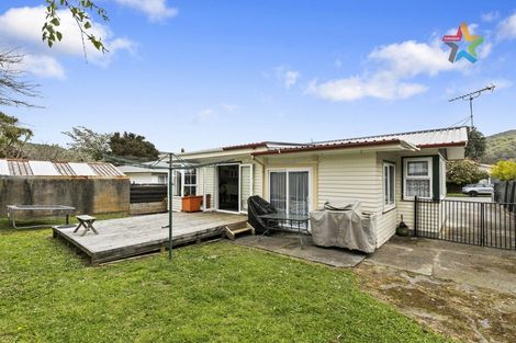 Photo of property in 12 Mitimiti Grove, Wainuiomata, Lower Hutt, 5014