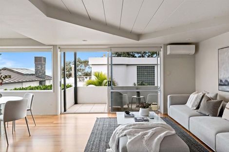 Photo of property in 8a /2 Audrey Road, Takapuna, Auckland, 0620