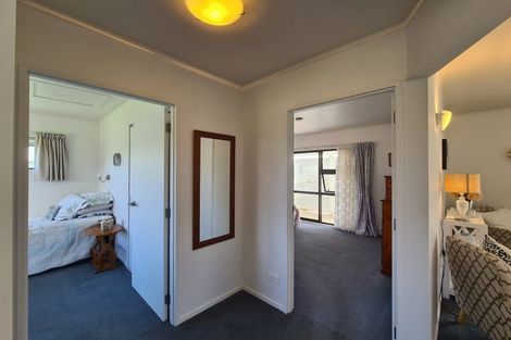 Photo of property in 2 Courthouse Lane, Coromandel, 3506