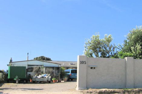 Photo of property in 105 Karewa Parade, Papamoa Beach, Papamoa, 3118