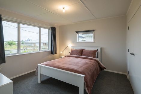 Photo of property in 90 Tiro Tiro Road, Levin, 5510