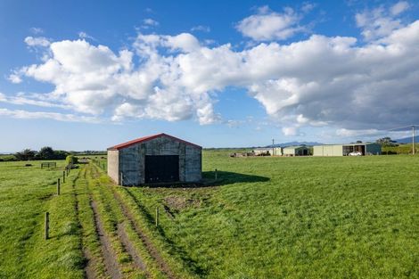 Photo of property in 306 Pungarehu Road, Pungarehu, 4685
