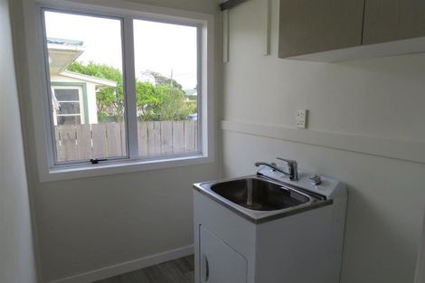 Photo of property in 26 Paritutu Road, Spotswood, New Plymouth, 4310