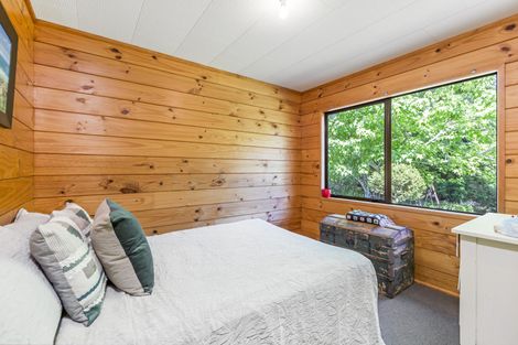 Photo of property in 1074 Peak Road, Helensville, 0875