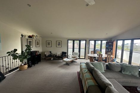 Photo of property in 46 Masterton Road, Rothesay Bay, Auckland, 0630