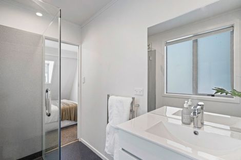 Photo of property in 6 Fitzroy Road, Bluff Hill, Napier, 4110