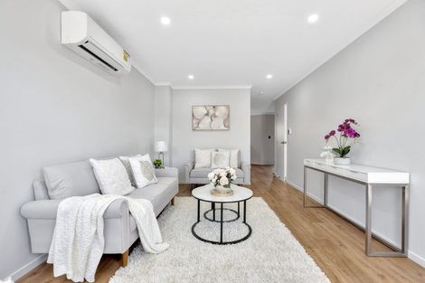 Photo of property in 5/72 Howe Street, Howick, Auckland, 2014