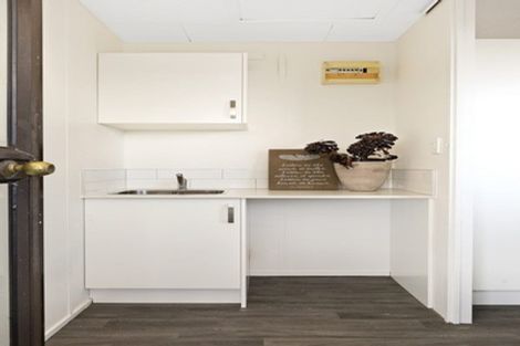 Photo of property in 1/235 Glengarry Road, Glen Eden, Auckland, 0602