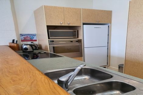 Photo of property in 37u5 Majoribanks Street, Mount Victoria, Wellington, 6011