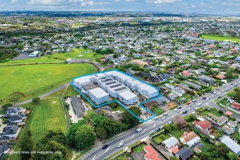 Photo of property in 170 Te Atatu Road, Te Atatu South, Auckland, 0610