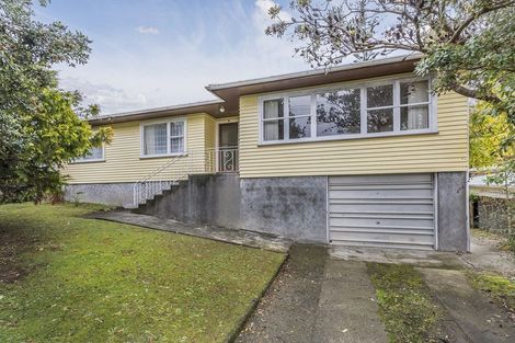 Photo of property in 6 Ernest Street, Ranui, Porirua, 5024