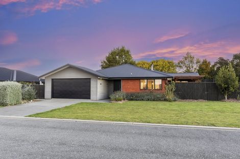 Photo of property in 8 Walter Place, Kirwee, Darfield, 7571