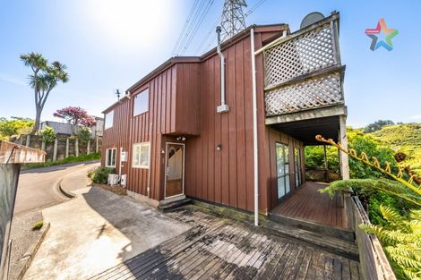 Photo of property in 24 Matuhi Street, Tirohanga, Lower Hutt, 5010
