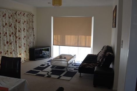 Photo of property in 2/137 Great South Road, Manurewa, Auckland, 2102