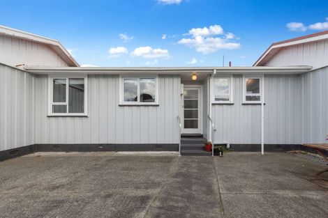 Photo of property in 3/3 Heads Road, Gonville, Whanganui, 4501