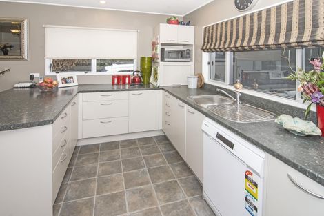 Photo of property in 5 Kereru Place, Masterton, 5810