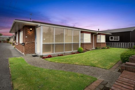 Photo of property in 1/81 Tukapa Street, Westown, New Plymouth, 4310