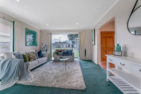 Photo of property in 211 Kilkenny Drive, East Tamaki Heights, Auckland, 2016