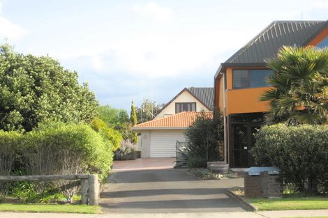 Photo of property in 328a Papamoa Beach Road, Papamoa Beach, Papamoa, 3118