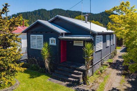 Photo of property in 12 Ngatai Street, Taumarunui, 3920