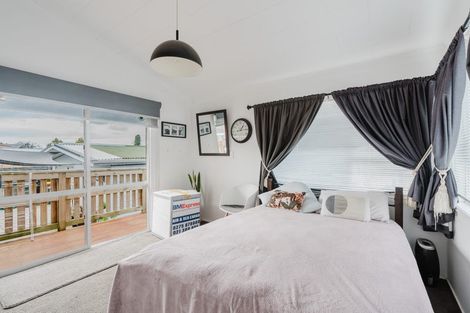 Photo of property in 4 Bremridge Place, Melville, Hamilton, 3206