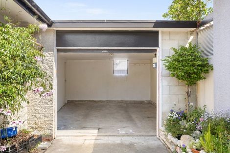 Photo of property in 2/2 Church Road, Taradale, Napier, 4112