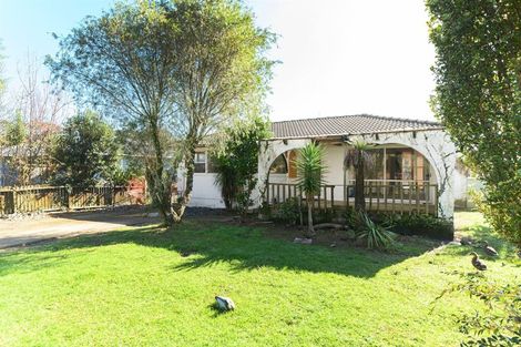 Photo of property in 3 Pendlebury Street, Green Bay, Auckland, 0604