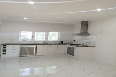 Photo of property in 125 East Tamaki Road, Papatoetoe, Auckland, 2025