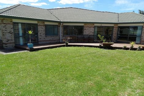 Photo of property in 13 Fleetwood Drive, Henderson, Auckland, 0612