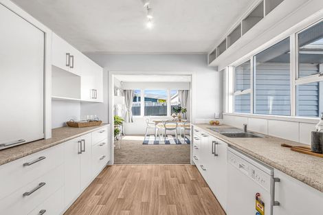 Photo of property in 84 Portal Street, Durie Hill, Whanganui, 4500