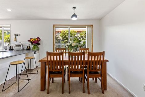 Photo of property in 11 Rossiter Avenue, Redwood, Christchurch, 8051
