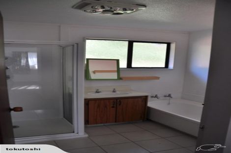 Photo of property in 67f2 Cortina Avenue, Johnsonville, Wellington, 6037