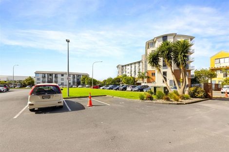 Photo of property in 1i/17 Crown Lynn Place, New Lynn, Auckland, 0600