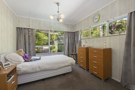 Photo of property in 10 Ponui Place, Mairangi Bay, Auckland, 0630