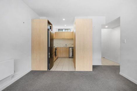 Photo of property in 7u2 Handyside Street, Tawa, Wellington, 5028