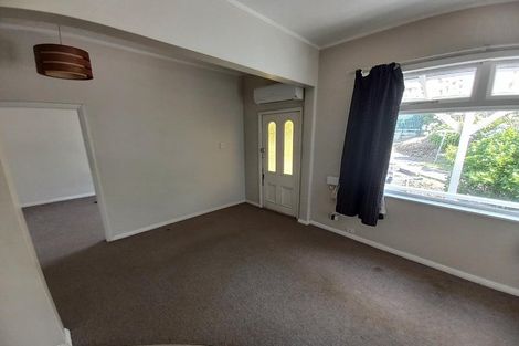 Photo of property in 3a Boyd Terrace, Newtown, Wellington, 6021