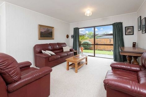 Photo of property in 1/15 Solana Court, Botany Downs, Auckland, 2010