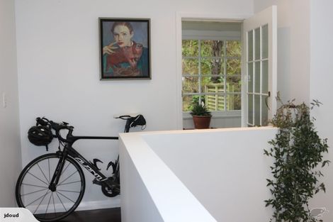 Photo of property in 5 Thorby Street, Northland, Wellington, 6012