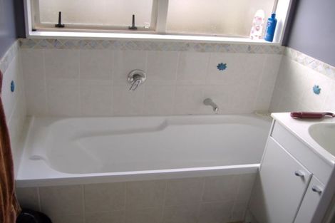 Photo of property in 6 Hansworth Place, Flat Bush, Auckland, 2019