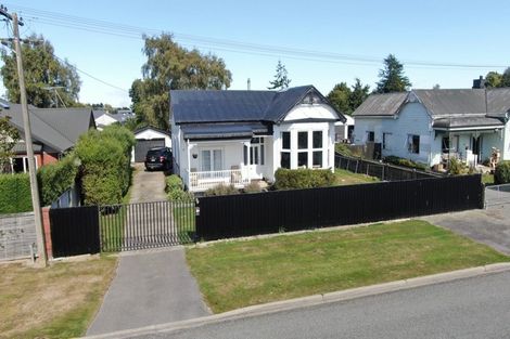 Photo of property in 27 Arthur Street, Winton, 9720