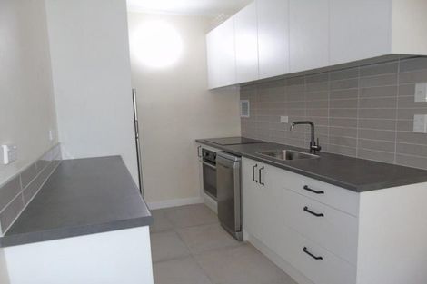Photo of property in Hobson Court Flats, 42/70u Hobson Street, Thorndon, Wellington, 6011