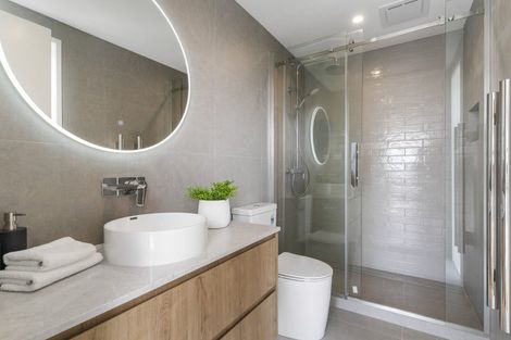 Photo of property in 16a Killarney Street, Takapuna, 0622