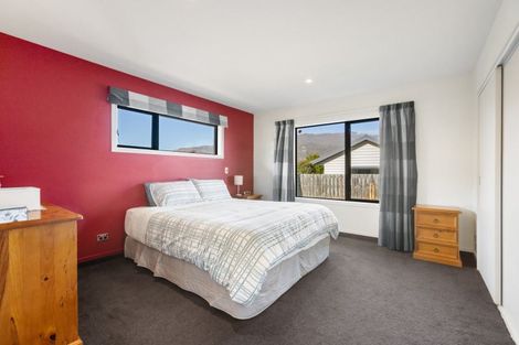 Photo of property in 27 Farrant Drive, Wanaka, 9305