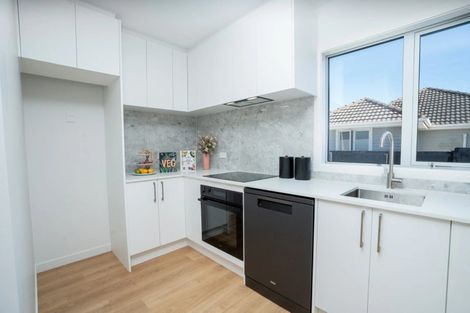 Photo of property in 75a Barton Street, Woolston, Christchurch, 8023