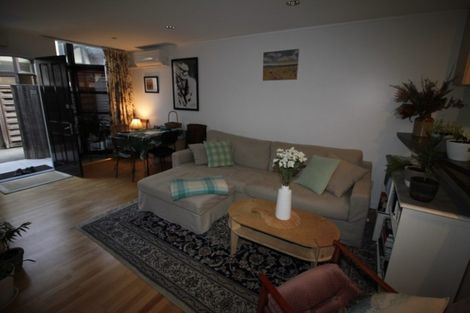 Photo of property in Mendosa Terraces Apartments, 20/9 Ebor Street, Te Aro, Wellington, 6011